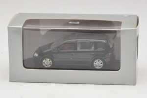 Volkswagen Touran 1T ブラック Minichamps 1:43 TOURAN005 メタル - 画像 5/5
