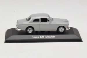 Volvo 121 Amazon グレー Maxichamps 1:43 940171000 メタル