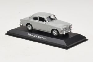 Volvo 121 Amazon グレー Maxichamps 1:43 940171000 メタル - 画像 3/5