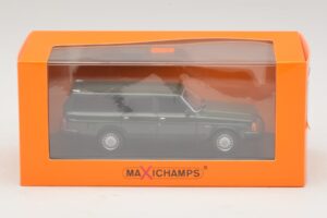 Volvo 240 GL ステーションワゴン ダークグリーン Maxichamps 1:43 940171411 メタル - 画像 5/5