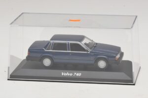Volvo 740 Dark Blue Metallic Maxichamps 1:43 940171701 メタル - 画像 4/5