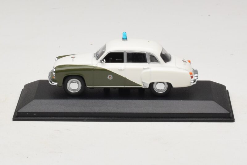 Wartburg A311 Volkspolizei Minichamps 1:43 430015990 メタル